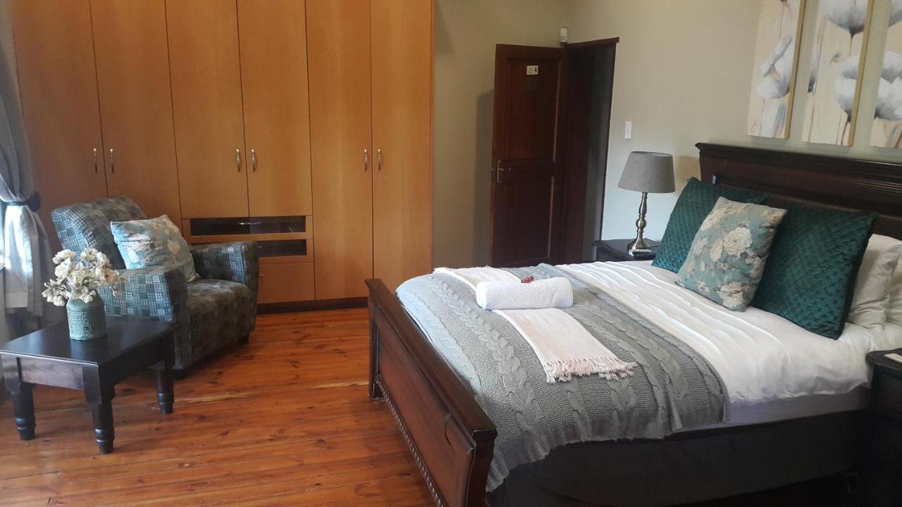 93 On Celliers Guesthouse لويس تريشارد المظهر الخارجي الصورة