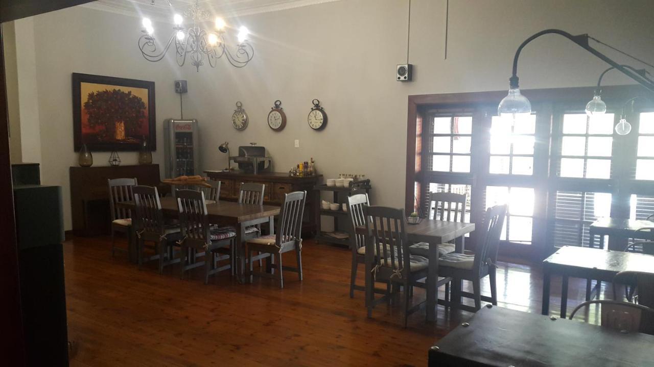 93 On Celliers Guesthouse لويس تريشارد المظهر الخارجي الصورة